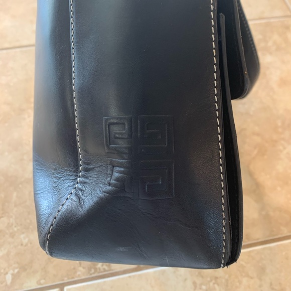 Givenchy | Black Leather Tote Bag - Picture 4 of 8